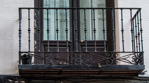 balcony railings